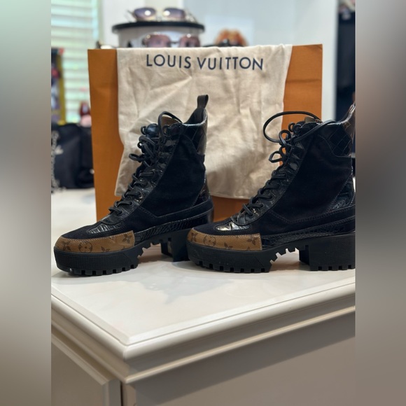 Louis Vuitton Desert Boot - Picture 6 of 6